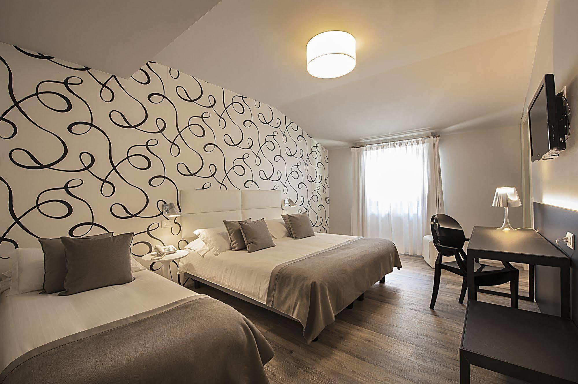 Hotel Monte Meraviglia กาสเชีย ภายนอก รูปภาพ